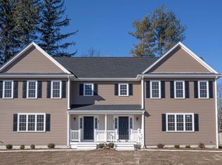 4-4B Lawton Ave #B, Taunton, MA 02780