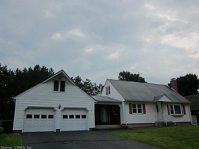 1st image of 10 Woodland St