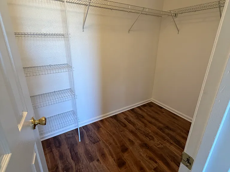 9109 Oak Fern Dr — Photo 10