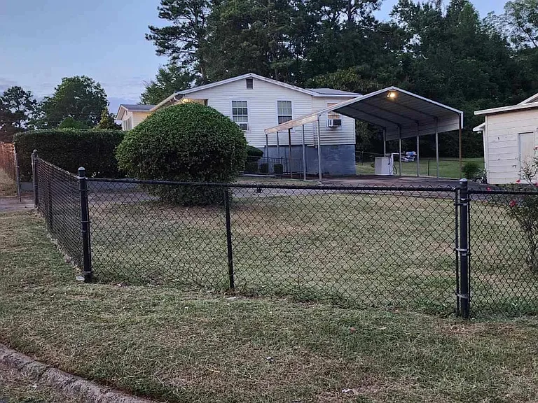 401 Roger Brawner Ave — Photo 3