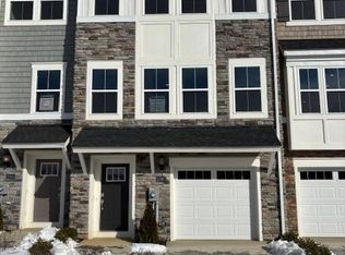 10967 Barnard Pl, White Plains, MD 20695