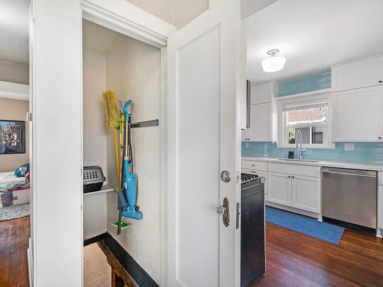 721 Lander St — Photo 14