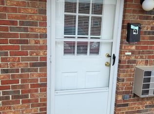 5432 College Corner Pike APT 4, Oxford, OH 45056