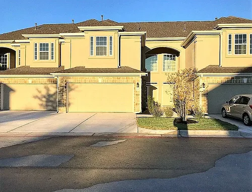 1101 E Parmer Ln #221 Photo 1