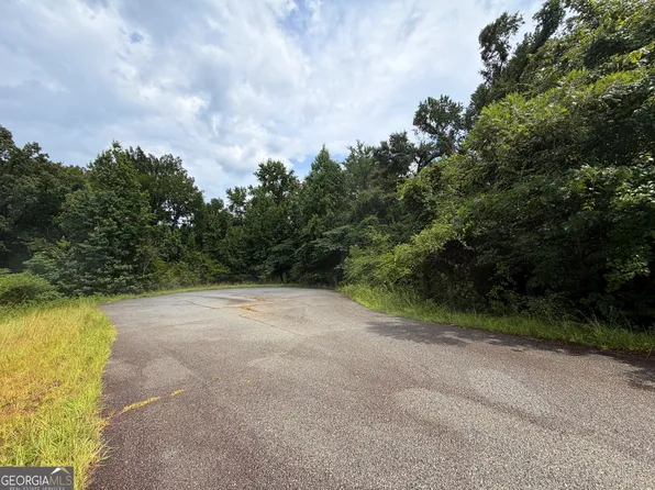 312 Hawk Ct, Macon, GA 31216