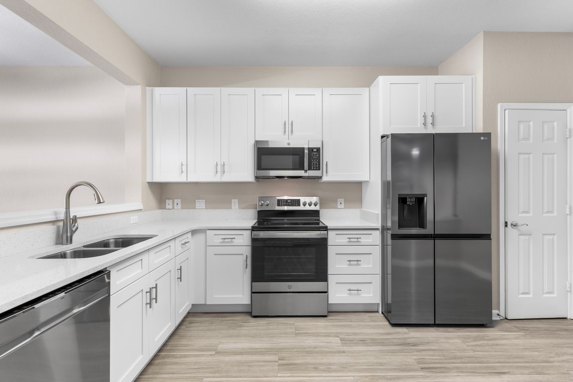 2 Kitchen 1