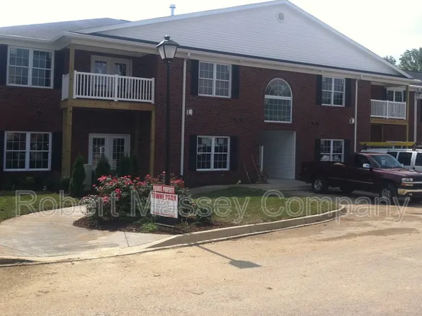 12504 Park Ave #201, Louisville, KY 40208