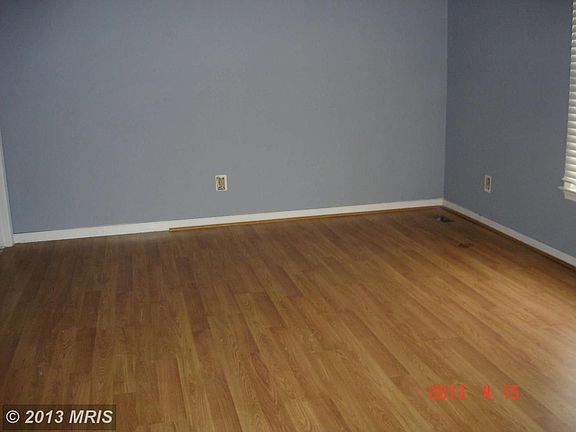 3rd image of 661 Kildonan Ct