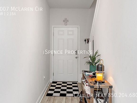3rd image of 1007 McLaren Cir