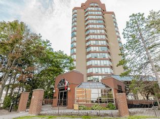 The Fairmont Condos, Mississauga, ON L5B 3Y8