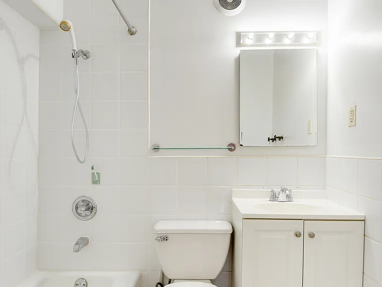 200 Bowery #7A — Photo 8