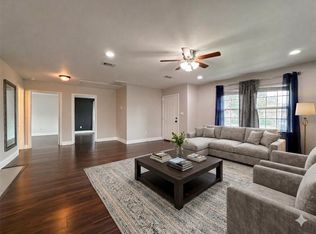 2902 Elser St, Houston, TX 77009