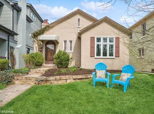 3043 Thayer St, Evanston, IL 60201