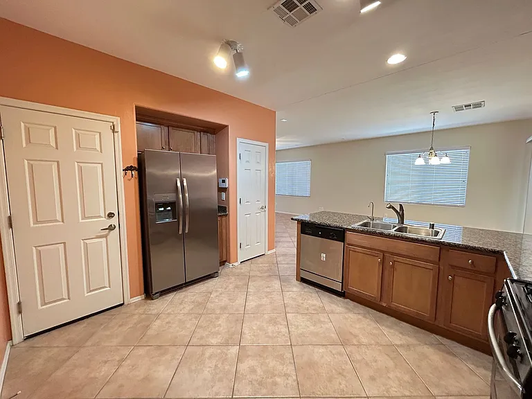 8961 Appellation Ave — Photo 7