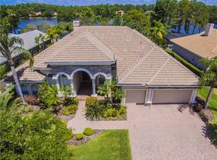 9822 Tree Tops Lake Rd, Tampa, FL 33626