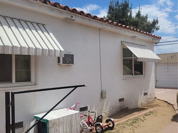 3rd image of 623 W Hedges Ave
