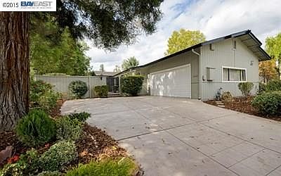 1st image of 5655 Black Ave