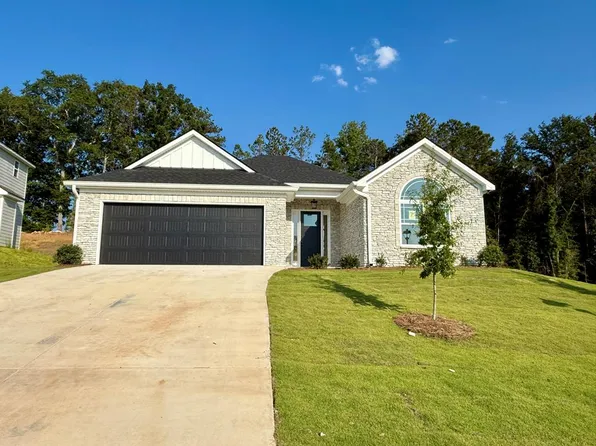 308 Woodstream Dr, Columbus, GA 31904