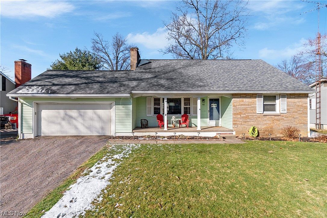 812 Crestwood Ave, Wadsworth, OH 44281 | Zillow