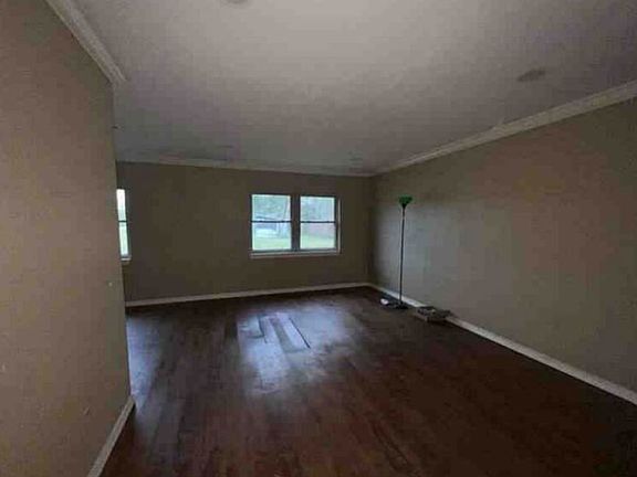 Additional Living Room