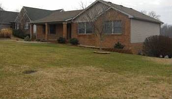 1st image of 121 Pebble Dr
