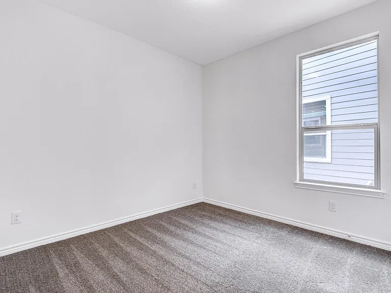 4955 Usaa Blvd — Photo 22