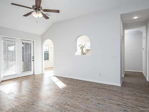 5th image of 159 Bristol Ln