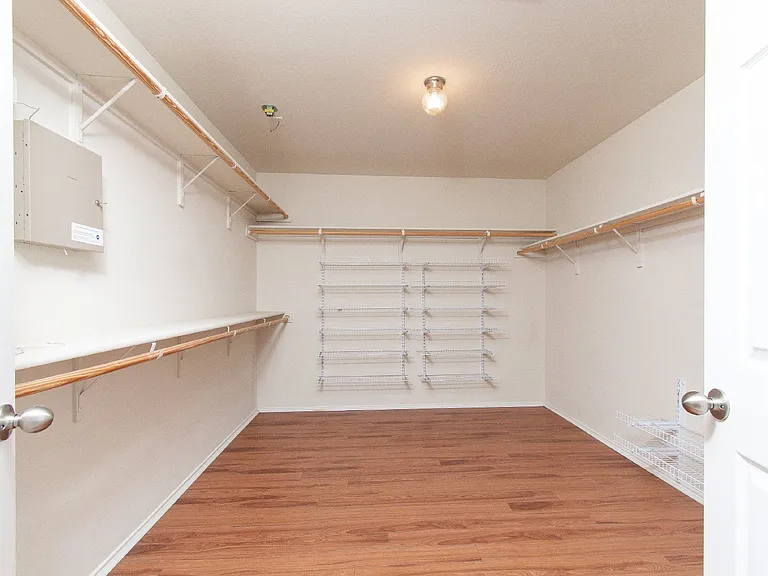 5503 Bridgewood Dr — Photo 18