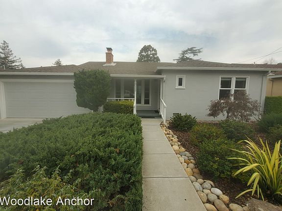 2nd image of 2117 Stratford Way