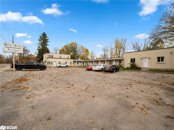 320 Laclie St, Orillia, ON L3V 4P1