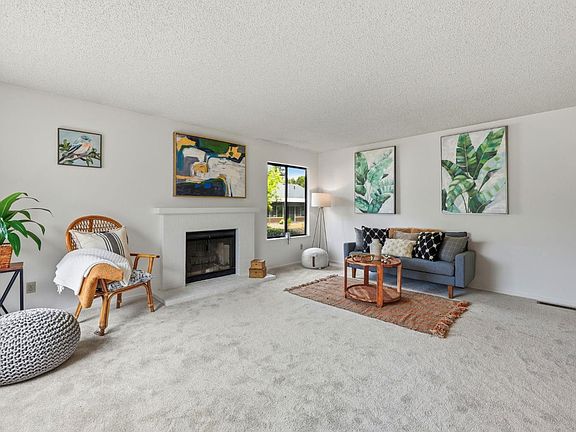 5th image of 318 Twin Lakes Drive