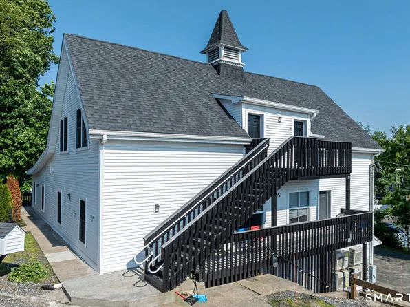 66 High St APT 1D, Bristol, CT 06010