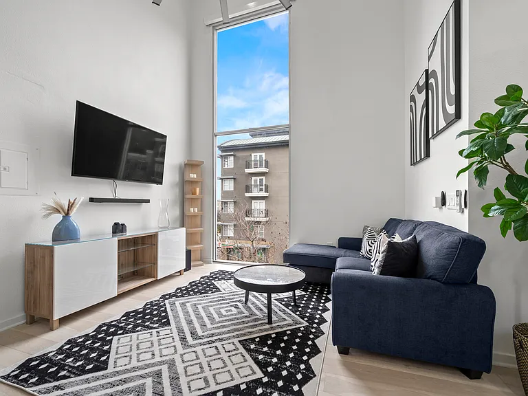 1601 Kettner Blvd #21 — Photo 19