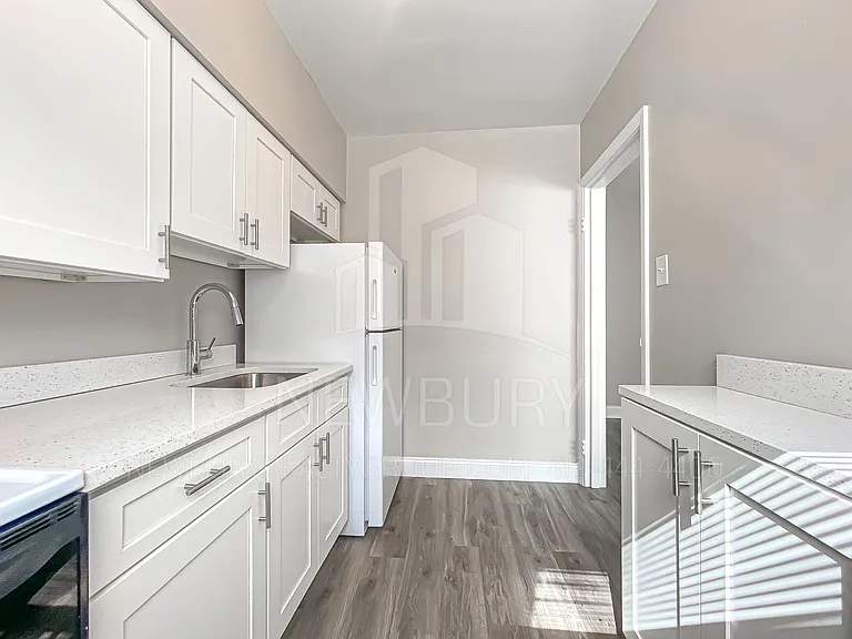 WestWood Apartments — Photo 28