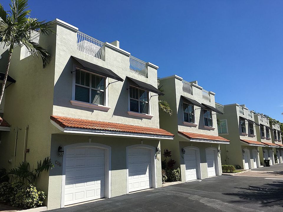 Park Place Townhomes. 8 unit