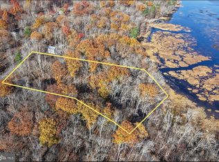 0 Westcolang Cir, Hawley, PA 18428