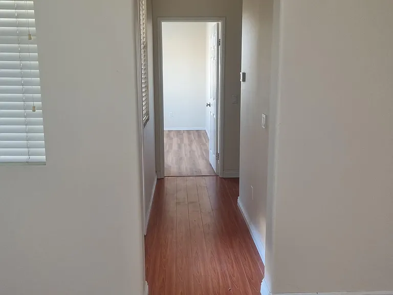 25557 Huxley Dr — Photo 12