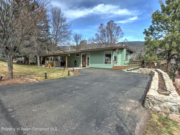 611 W 12th St, Glenwood Springs, CO 81601