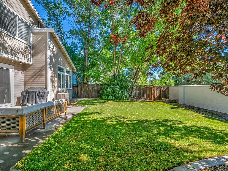 7554 Wheeldale Cir — Photo 34