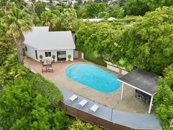 15224 Encanto Dr, Sherman Oaks, CA 91403