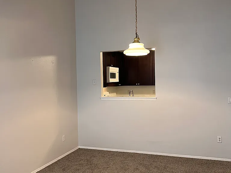 1616 Tropical Ct — Photo 12