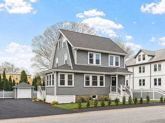 3rd image of 329 Warren St