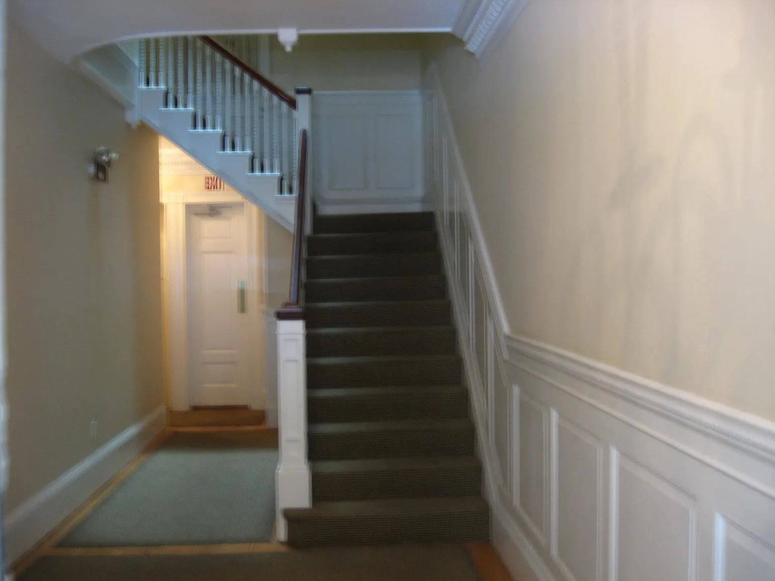 Studio, 400 sqft, $1,895 — Photo 2