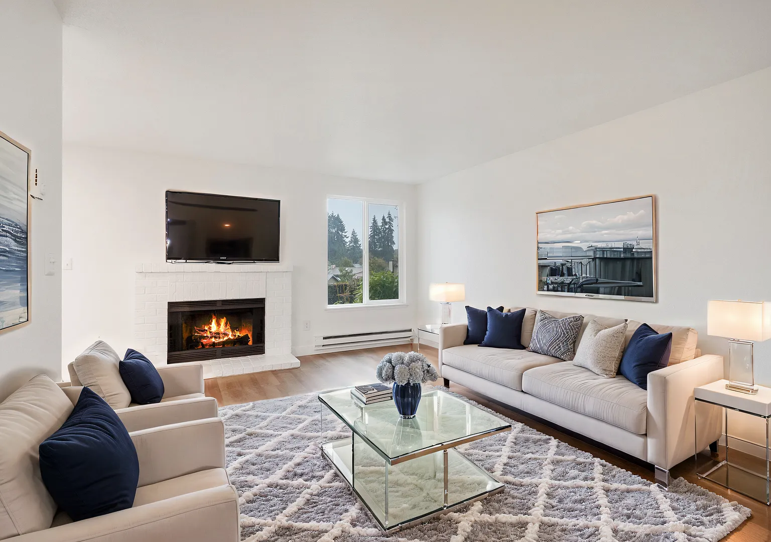 Oak Park Apartments — Photo 2
