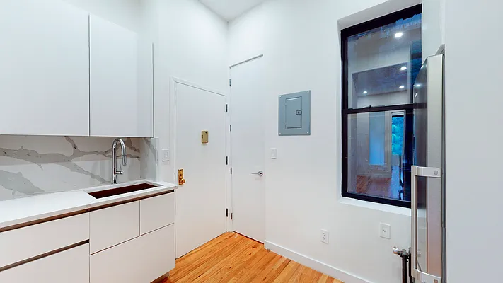 Rented by Brighton Management | media 3