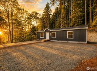 150 NE Steelhead Dr S, Belfair, WA 98528