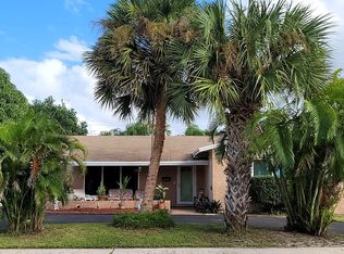 810 NW 9th Ave, Dania Beach, FL 33004