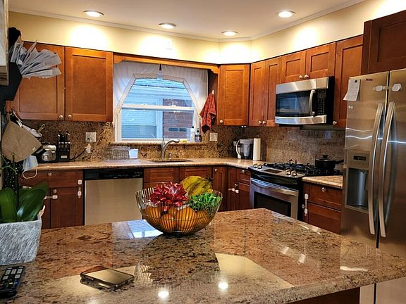2nd image of 164 Keegans Ln #1
