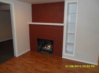 10006 Des Moines Memorial Dr, Seattle, WA 98168