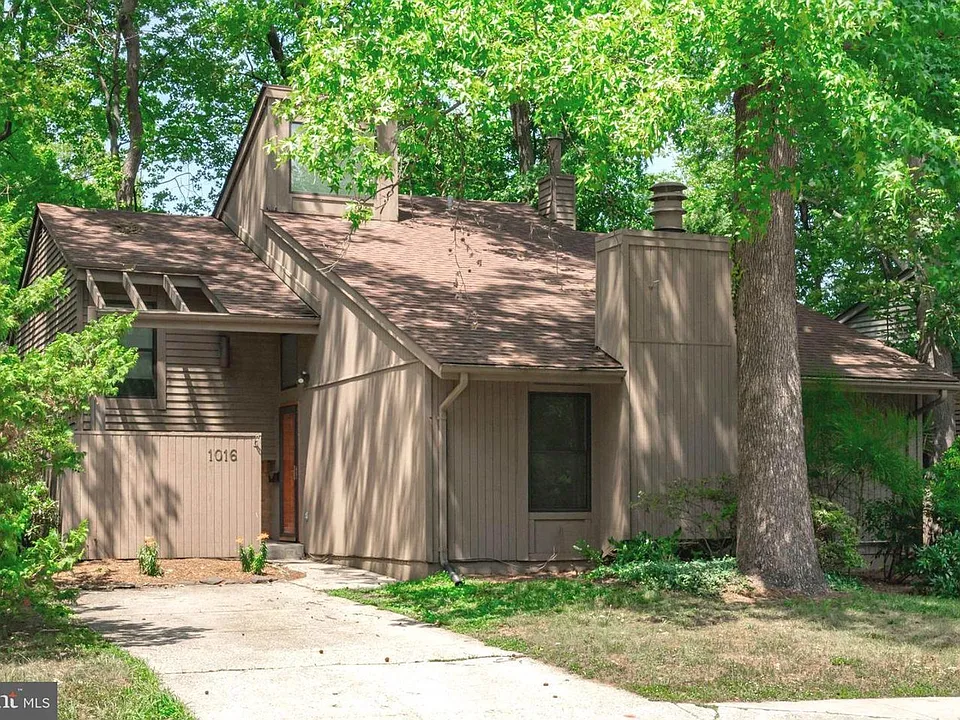 1016 Timber Creek Dr